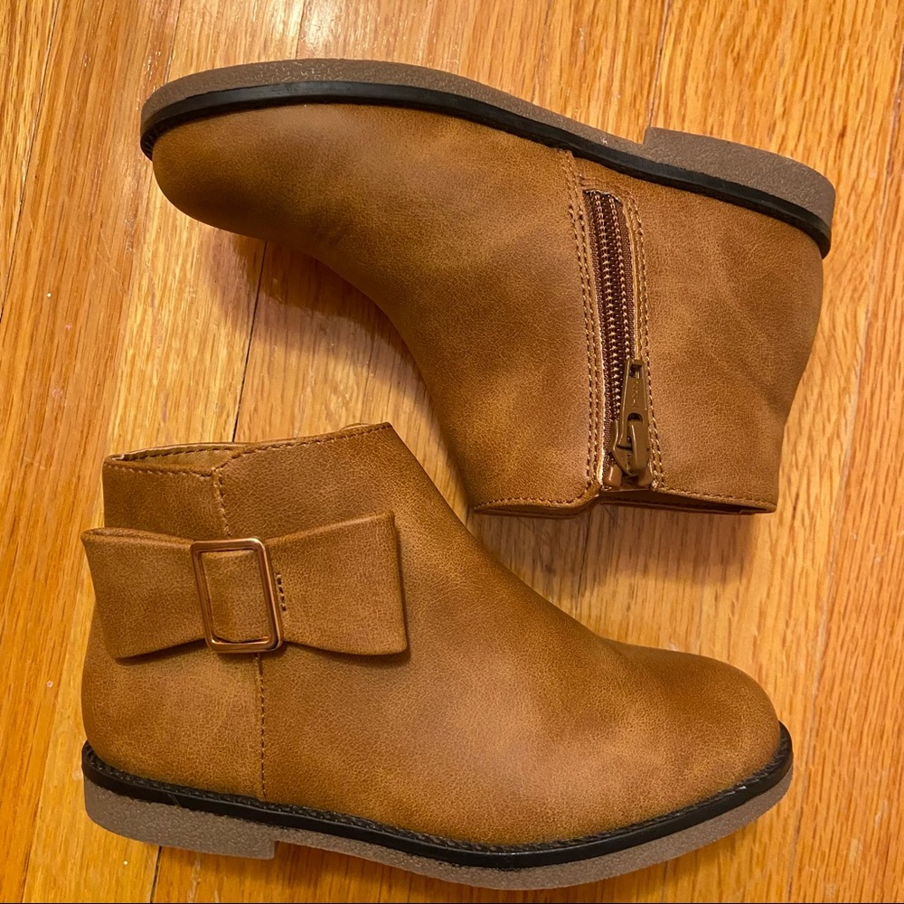 Gorgeous Children’s Place size 10 tan faux-leather booties. Worn once